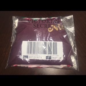 PINK Holiday No Show Cheekster